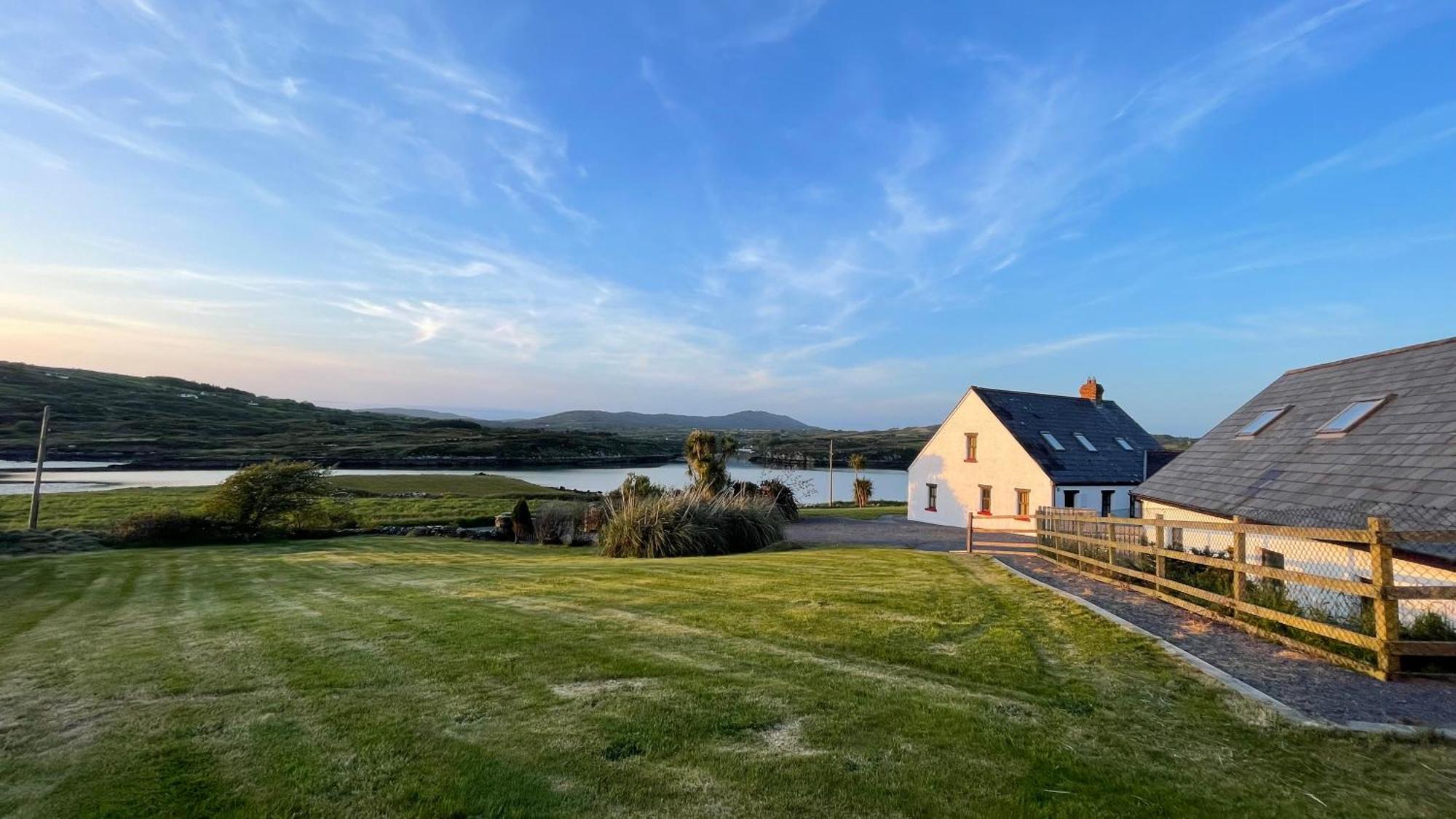 Seafront House With Own Private Pier In Gunpoint, Schull, West Cork Villa Seafort Exteriör bild
