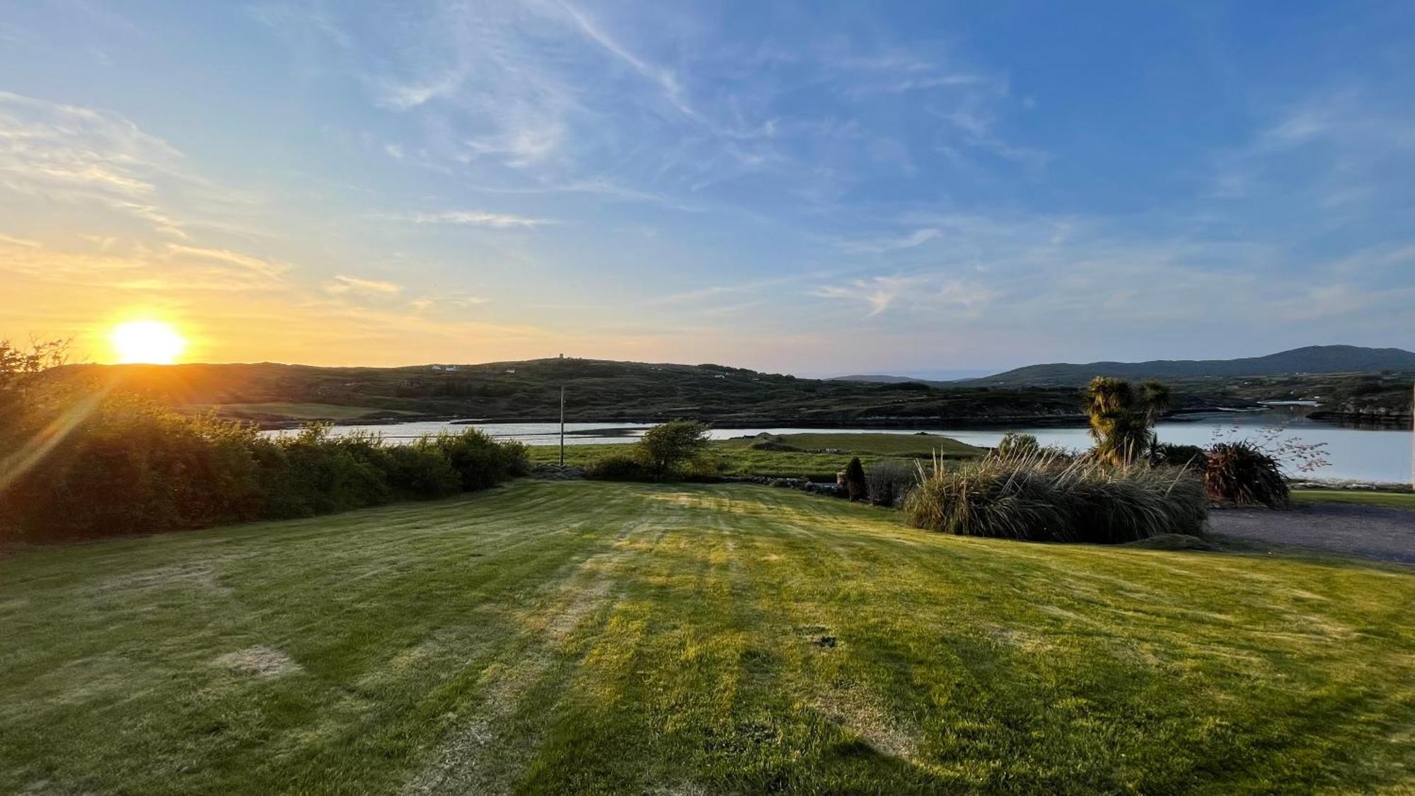 Seafront House With Own Private Pier In Gunpoint, Schull, West Cork Villa Seafort Exteriör bild